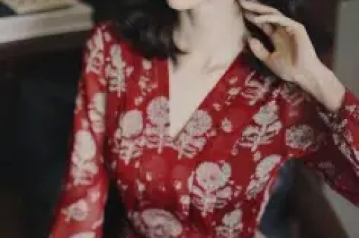 《女性吹潮视频在线观看》免费观看